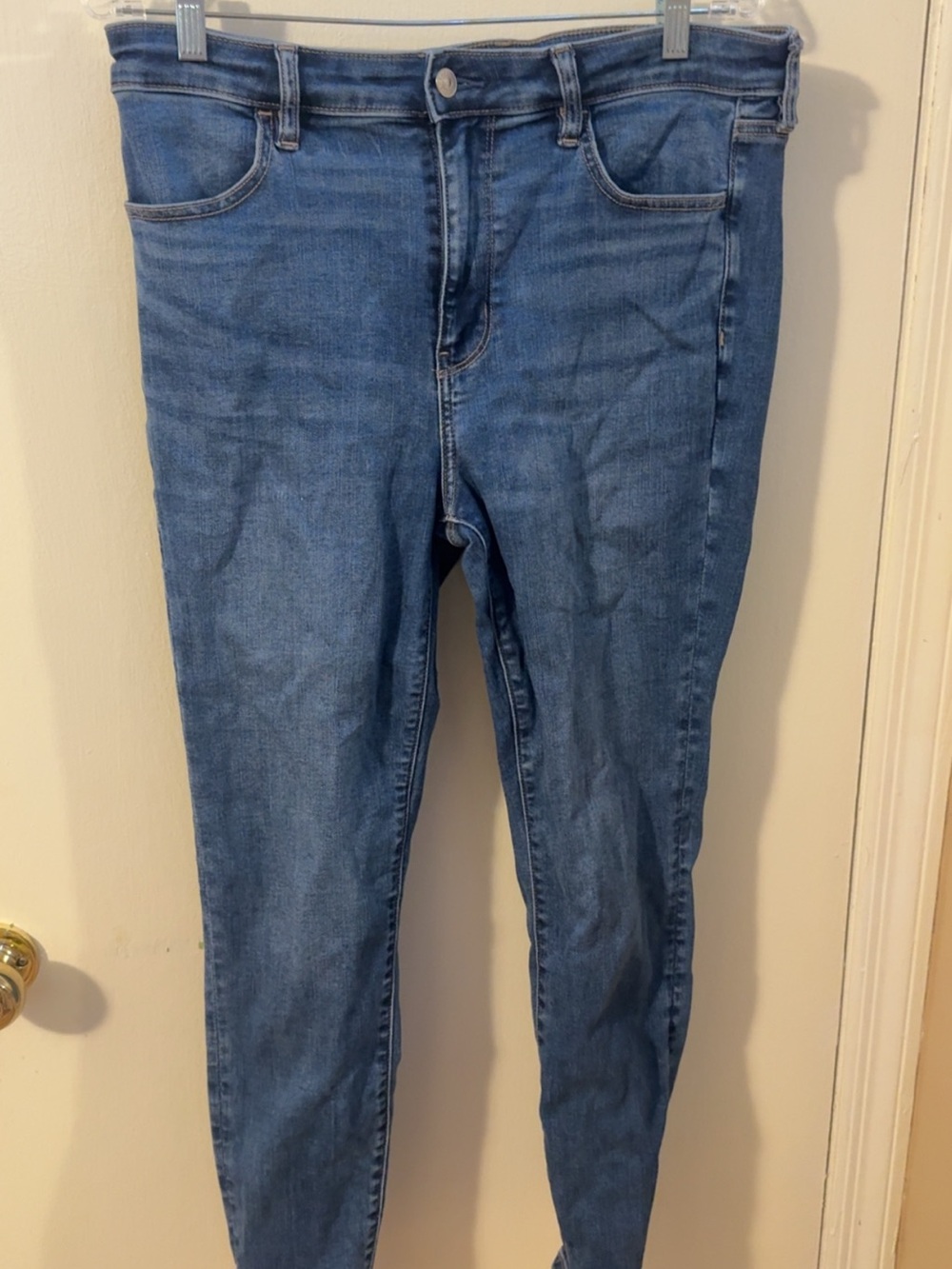 American Eagle Outfitters Women's Skinny Jeans in Blue Denim